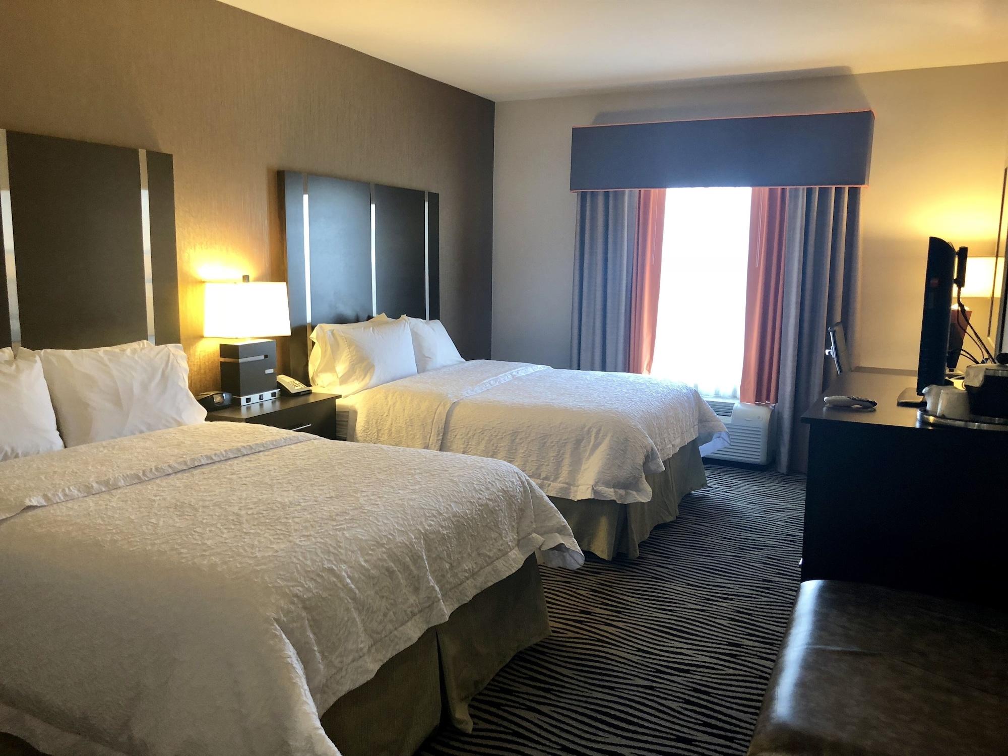 Hampton Inn And Suites Tulsa Central Ngoại thất bức ảnh