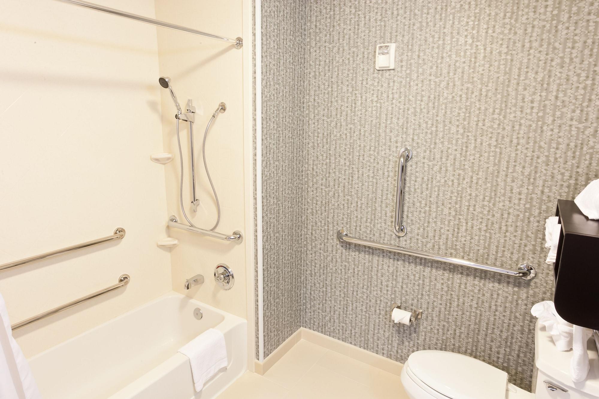 Hampton Inn And Suites Tulsa Central Ngoại thất bức ảnh
