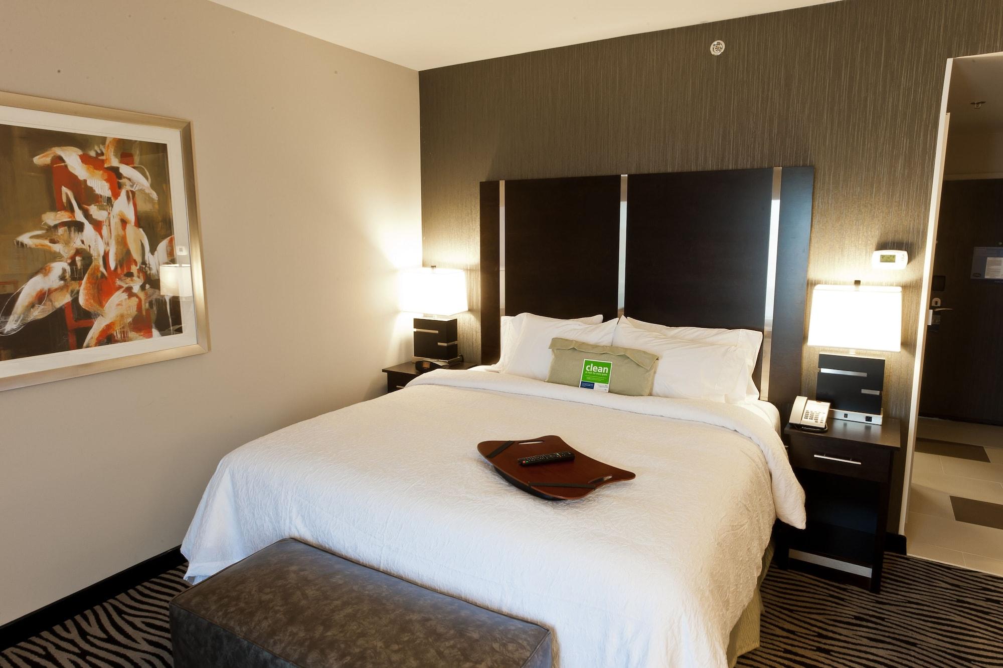 Hampton Inn And Suites Tulsa Central Ngoại thất bức ảnh