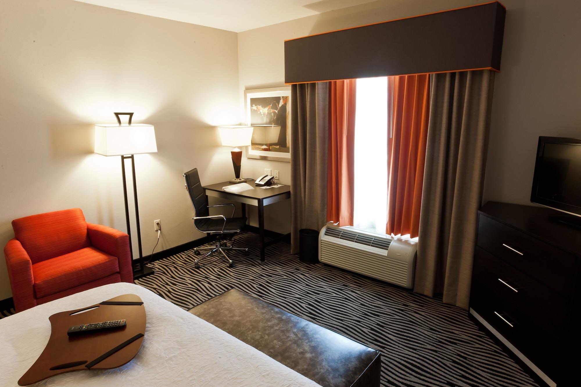 Hampton Inn And Suites Tulsa Central Ngoại thất bức ảnh