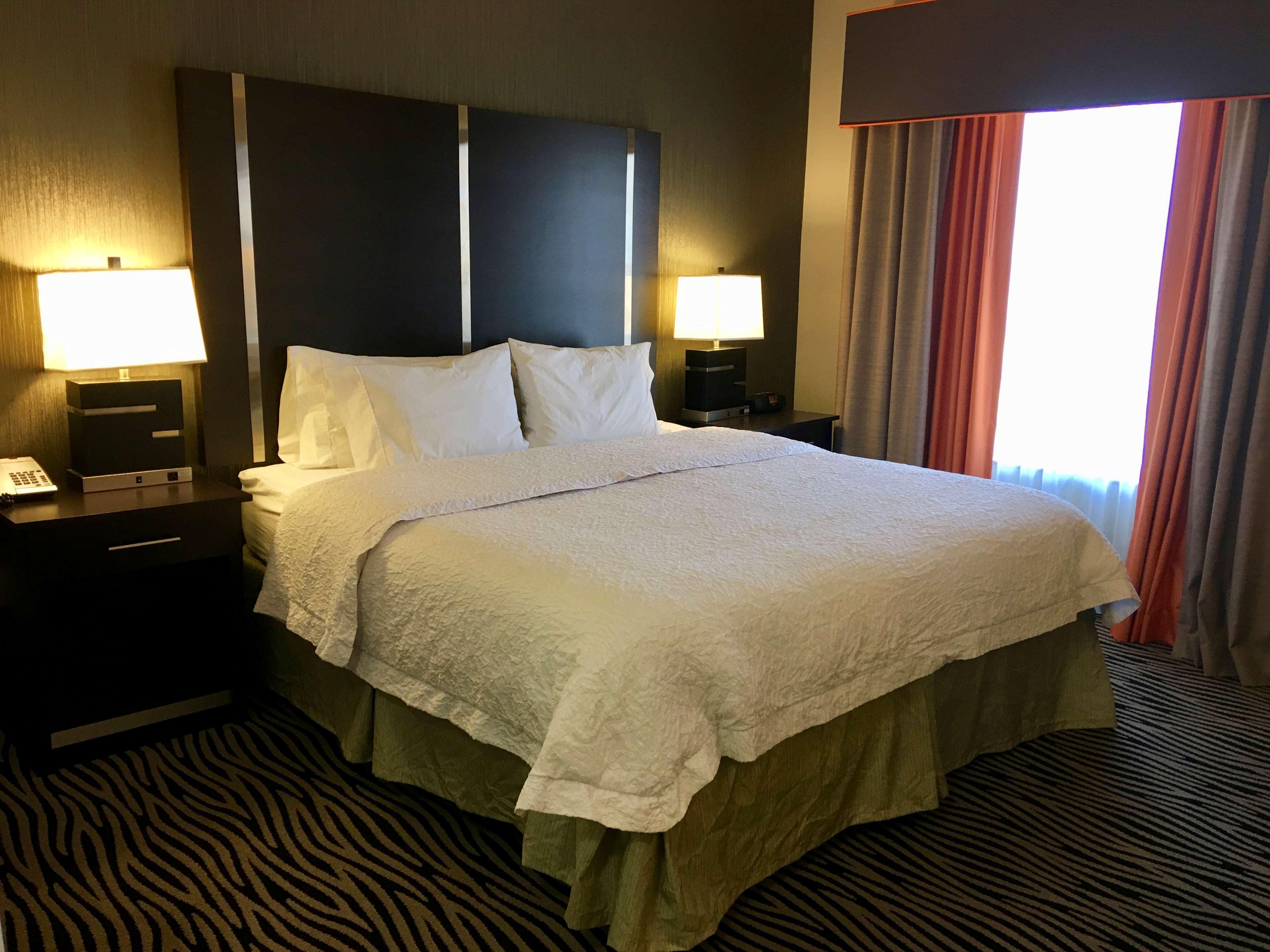 Hampton Inn And Suites Tulsa Central Ngoại thất bức ảnh