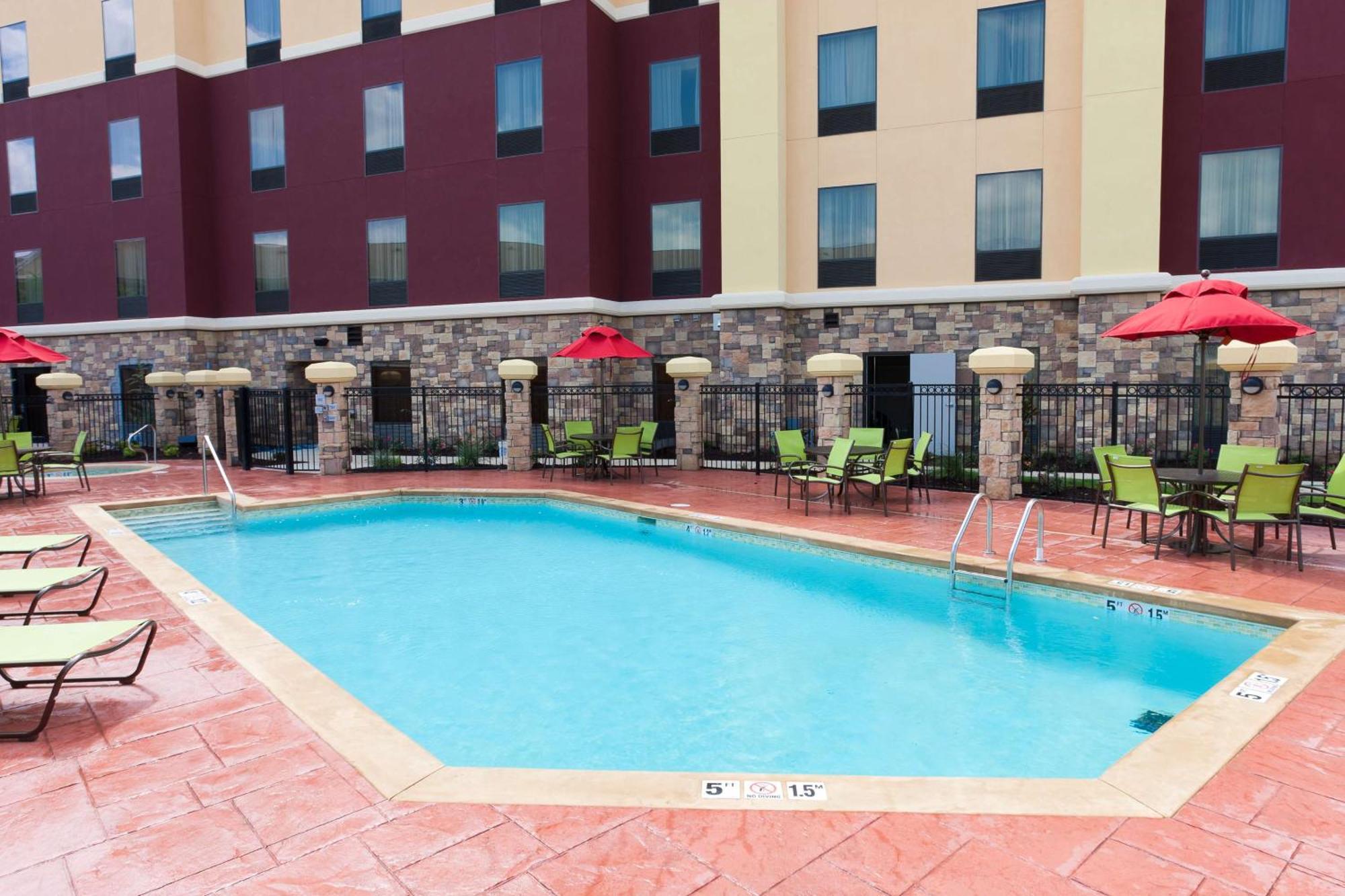 Hampton Inn And Suites Tulsa Central Ngoại thất bức ảnh