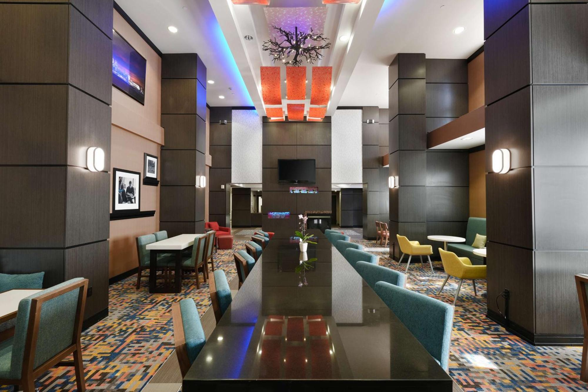 Hampton Inn And Suites Tulsa Central Ngoại thất bức ảnh